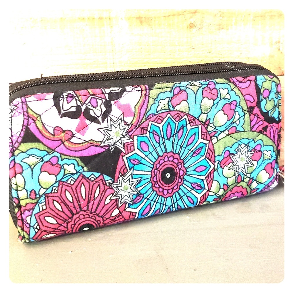 Paisley clutch